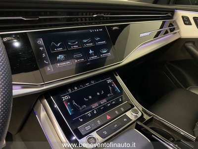 Audi Q3 2.0 TDI 150 CV S line Edition, Anno 2018, KM 130000 - glavna fotografija