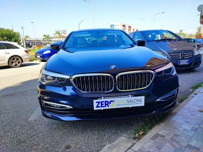 BMW Serie 5 520d Luxury, Anno 2018, KM 143000 - glavna fotografija