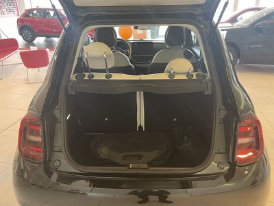 FIAT 500 1.0 Hybrid Dolcevita 70CV OK NEOPATENTATI, Anno 2023, K - glavna fotografija
