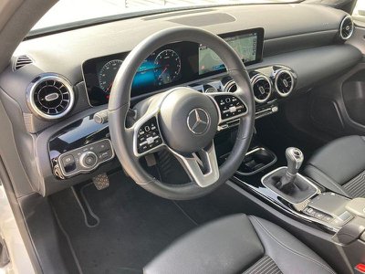 Mercedes Benz Classe GLA 180 Automatic Premium AMG NAVI LED, Ann - glavna fotografija