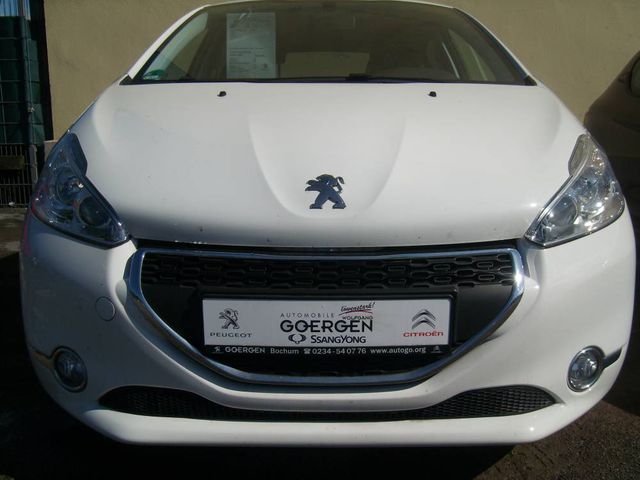 Peugeot 208 Sport 1.2 - glavna fotografija