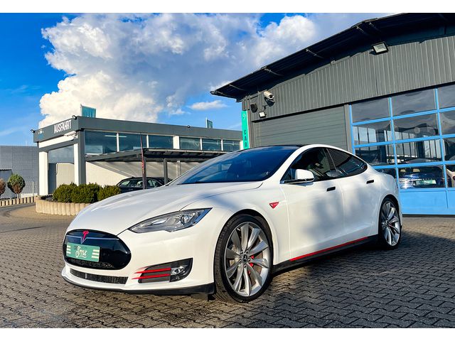 Tesla Model S P85D Supercharger free SuC free Autopilot 21 - glavna fotografija
