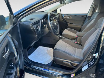 Toyota Auris Touring Sports 1.8 Hybrid Lounge, Anno 2017, KM 635 - glavna fotografija