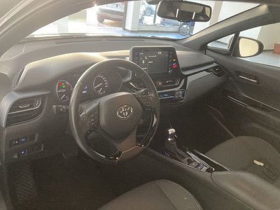 Toyota C HR 1.8 Hybrid E CVT Active, Anno 2019, KM 50680 - glavna fotografija