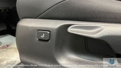 Toyota C HR 1.8 Hybrid E CVT Trend, Anno 2023, KM 1 - glavna fotografija