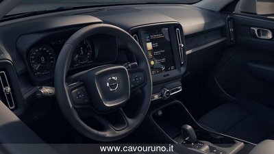 Volvo XC40 B3 automatico Plus Dark, KM 0 - glavna fotografija